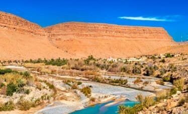 Cañón y río en Marruecos, destino turístico para viajes a Marruecos.